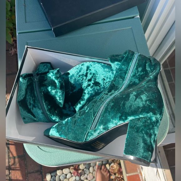Anthropologie Teal Velvet Ankle Boots - Picture 5 of 10